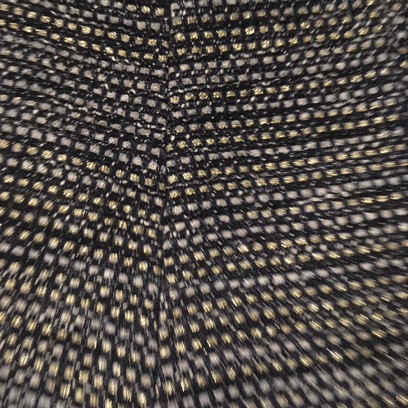 Tweed short - Picture 4 of 5
